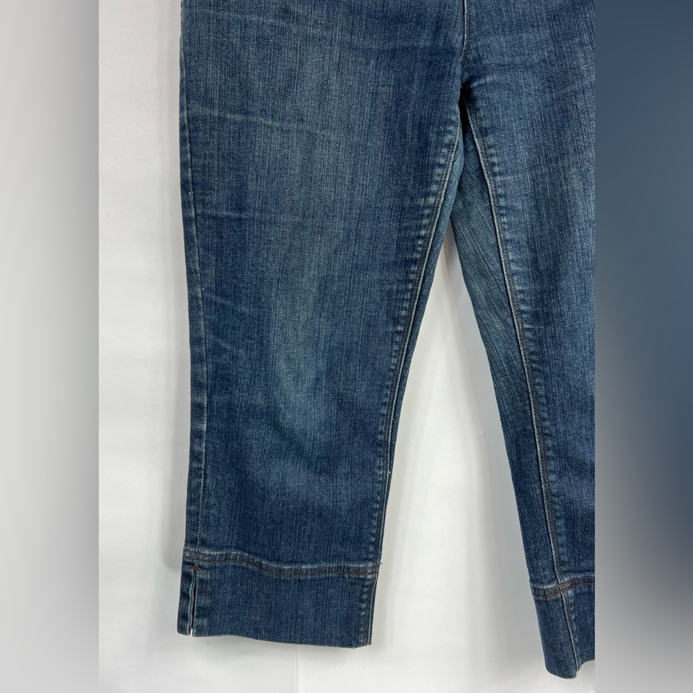 Simply Vera Wang Women's Straight Leg Dark Wash Capri Jeans Size 12P - Picture 2 of 12